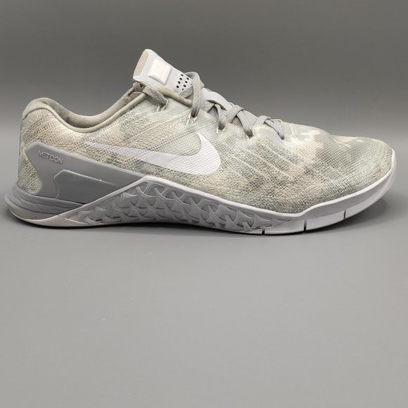 white trainers womens size 3